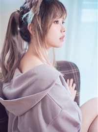 ElyEE子 Vol.127 Stay Home with Me